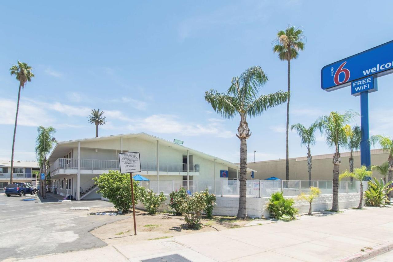 Motel 6 Bakersfield Exterior foto